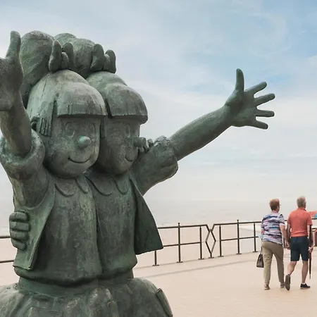 Апартаменты Sunny Retreat In Middelkerke, Cleaning Included Миделкерк